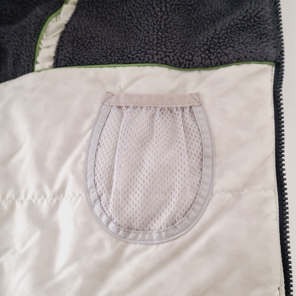 Columbia Two-Tone Green and White Ski Jacket Size Large Great condition - Picture 4 of 7